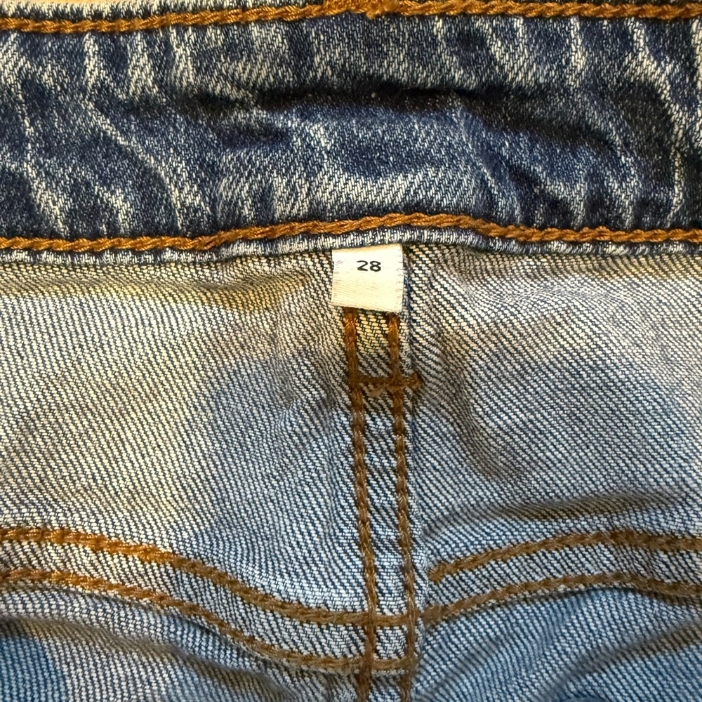 Daze Denim high rise straight wide cuff 28 - Picture 5 of 6